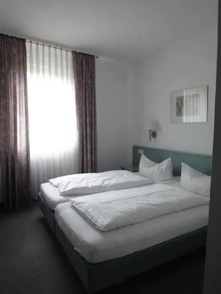 Hotel Till Eulenspiegel - Nichtrauchhotel - Wuerzburg